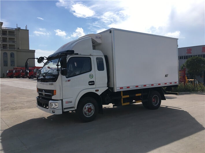 DFAC 4×2 8000kg Cold Chain Refrigerated Truck For Frozen Food Transport