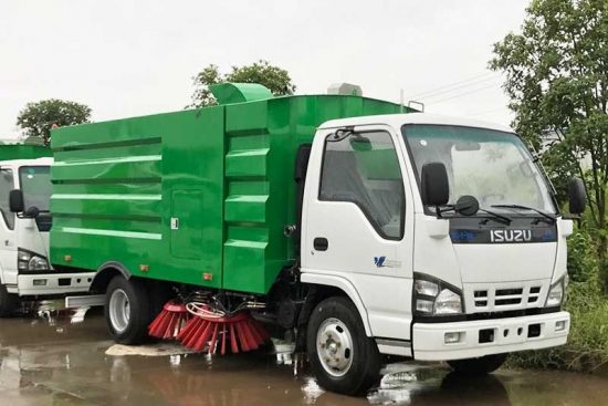 Isuzu 600P Vacuum Dust Truck Mounted Sweeping Machines