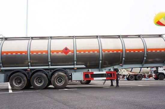 40000-50000L Tri-axle Aluminium Alloy Fuel Transport Tanker Semi Truck Trailer