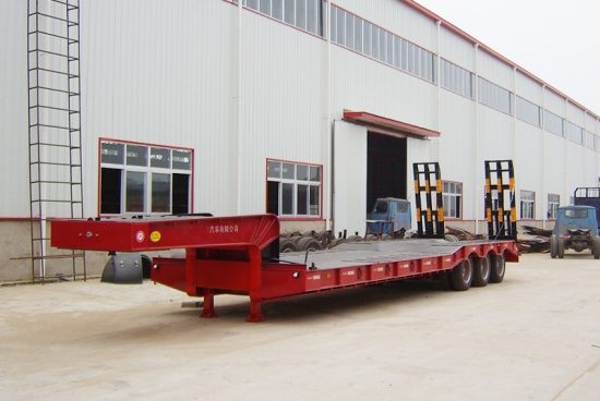 Multi axle hydraulic Construction Machinery Carrier Low Bed Truck Trailer