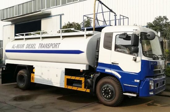 Dongfeng KINGRUN 15000 liter refueler truck