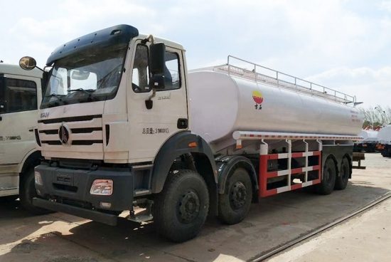 BEIBEN 33000 liter Fuel Delivery Truck