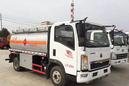 HOWO 5000 liter Fuel Tanker Truck