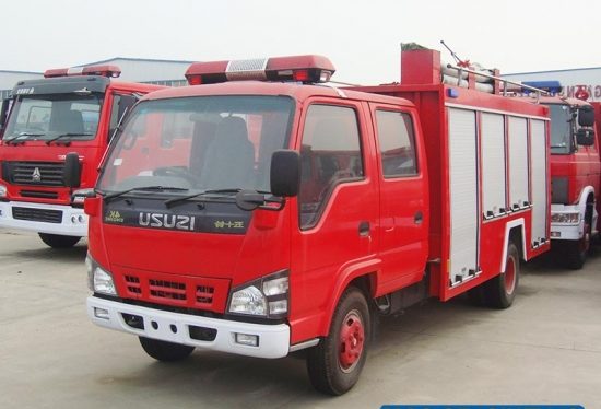 ISUZU 2500 liter water tank and 1500 liter foam tank fire fighting truck