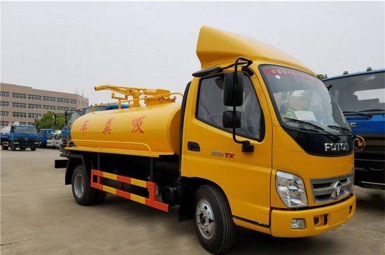 FOTON 3000 Liters Small Capacity Sewage Vacuum Pump Truck