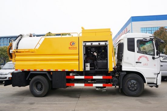 DONGFENG 8000L 4×2 Industrial Water Jet Sewer Cleaning Truck