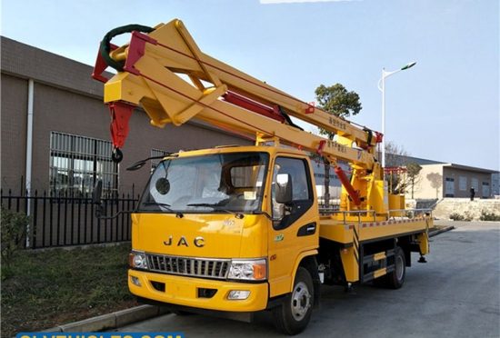 JAC 6 Wheels 12 Meters Folding Type Hydraulic Aerial Truck