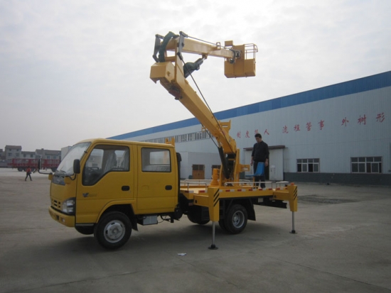 ISUZU 18 Meters Hydraulic Aerial Truck With Wireless Function