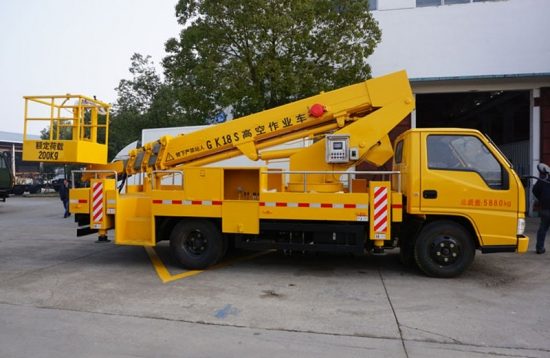 JMC 4×2 LHD 14M Telescopic Boom Working Platform Aerial Bucket Working Truck