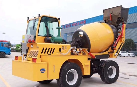 Rotatable Cab Double Way Driving  2CBM Self-loading Concrete Agitator