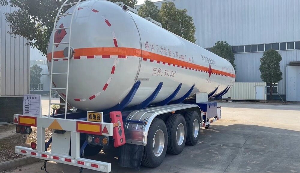 3 axles 43,000 Liters Liquid Diesel Oil Storage Tank Semi Trailer