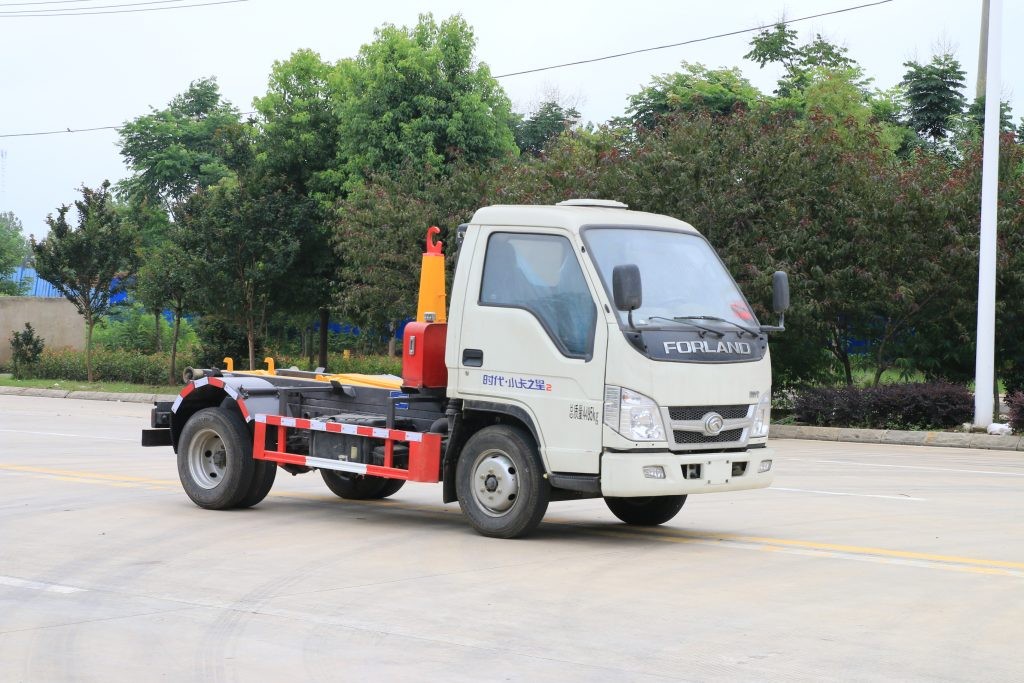 MINI 4×2 Diesel Hydraulic Arm Hook Lift Garbage Truck