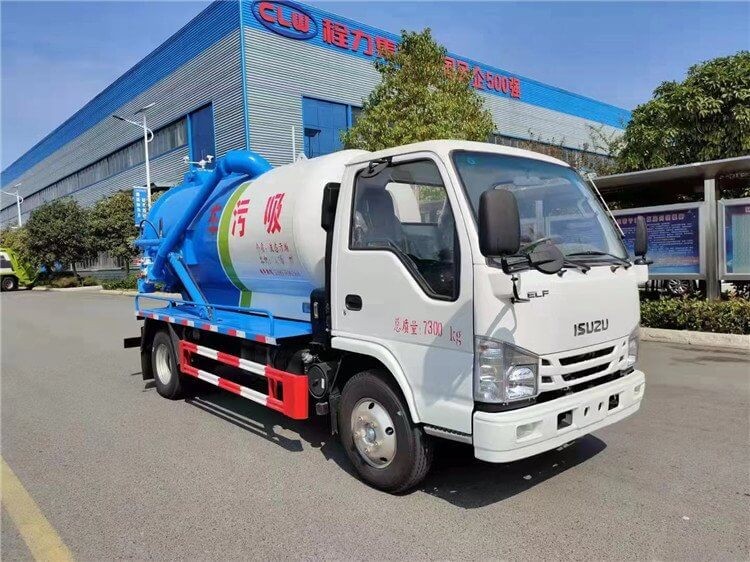 ISUZU 5CBM 6Wheeler Carbon Steel Small Custom-Made Sewer Suction Truck