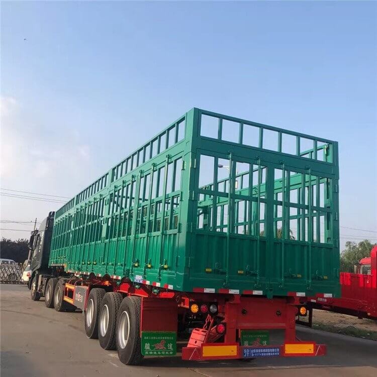 Side Loading Cattle Animals Transport Cage Semi Trailer