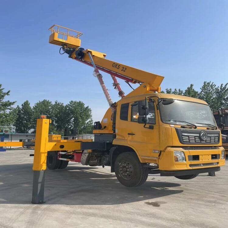 DONGFENG RHD Folding Type 22 Meters Insulated Bucket Truck