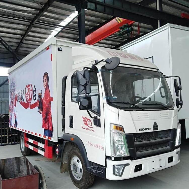 HOWO Digital Advertising Truck with Led Display Screen